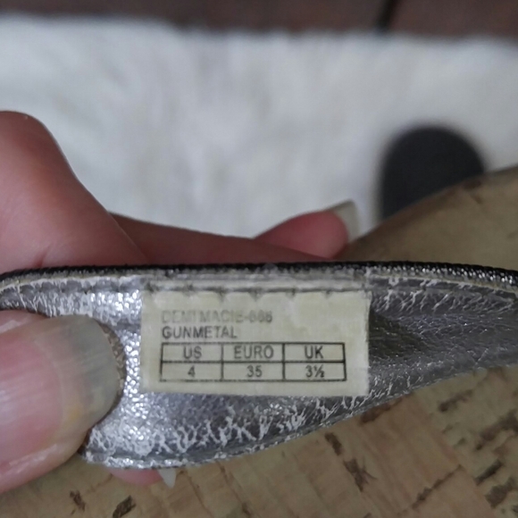 Michael Kors Youth 4 Demi Macie Gunmetal Sandal - Picture 5 of 5